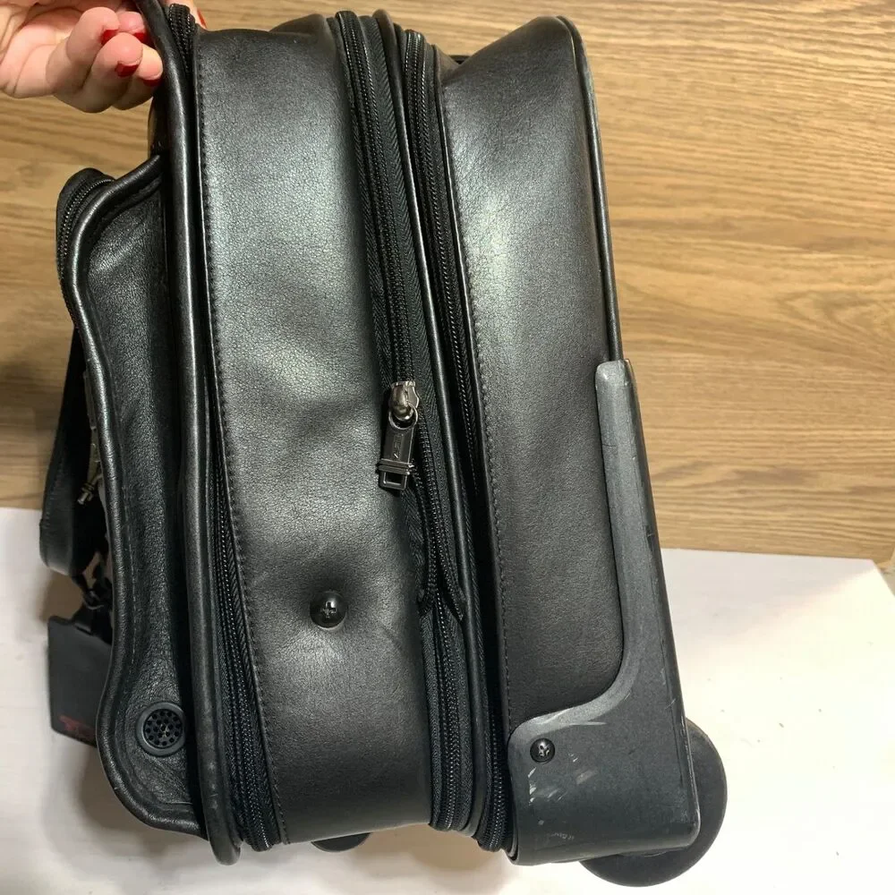 Tumi Leather 2-Wheeler Expandable Leather Laptop Briefcase #96003D4 Black
